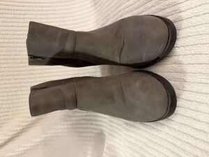 Grey Ankle Boots (Sugar), 10M